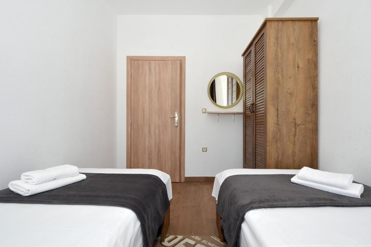 Apartment Una Seget Vranjica Εξωτερικό φωτογραφία