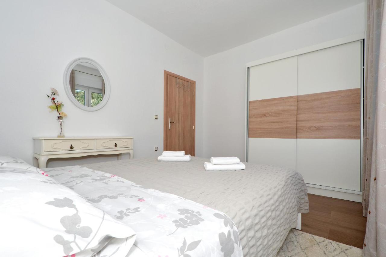 Apartment Una Seget Vranjica Εξωτερικό φωτογραφία