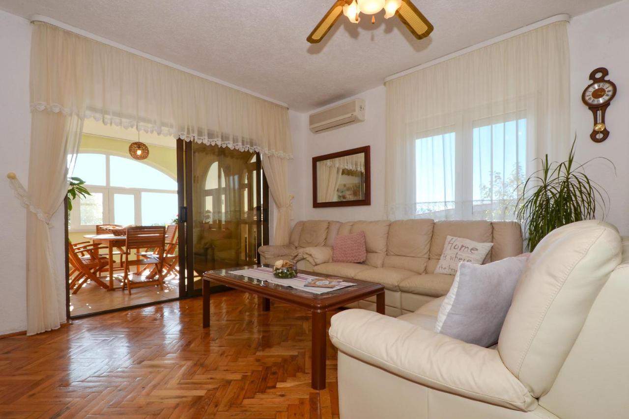 Apartment Una Seget Vranjica Εξωτερικό φωτογραφία