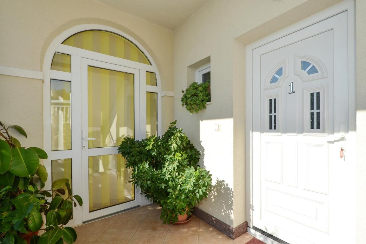 Apartment Una Seget Vranjica Εξωτερικό φωτογραφία